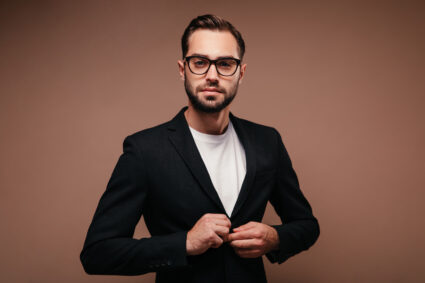 Dress code na specjalne okazje: wesela, bankiety, uroczyste gale